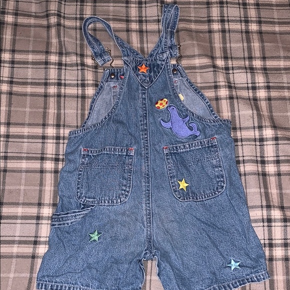 Baby gap zoo overall shorts - Picture 2 of 3
